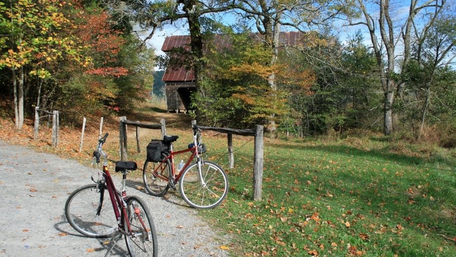 GSMNP Introduces Vehicle-Free Wednesdays in Cades Cove